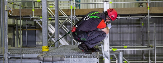 Avec absorbeur rétractable