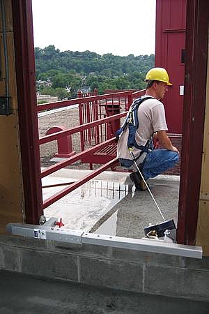 ANCRAGE DE PORTE ET FENETRE