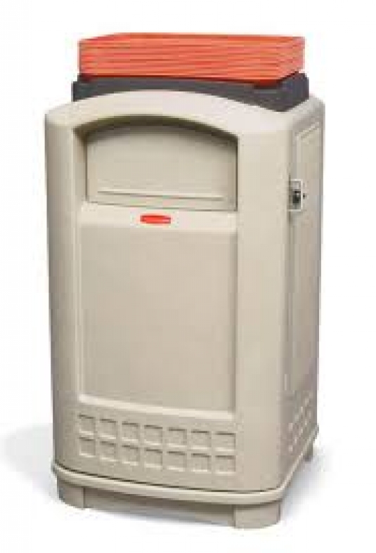 Poubelles PLAZA - RUBBERMAID